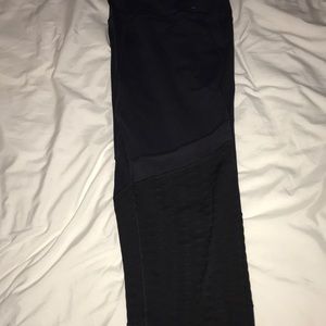 Calia by Carrie Underwood leggings